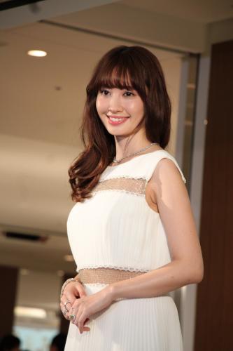 【画像・写真】こじはる　ＡＫＢ卒業時機「占い師にアドバイスもらった」