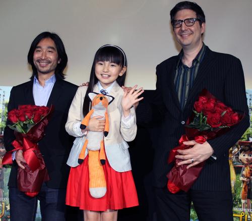 仏アニメ映画 リトルプリンス 星の王子さまと私 の来日プレゼンテーションにゲスト出演した鈴木梨央 中央 ら スポニチ Sponichi Annex 芸能