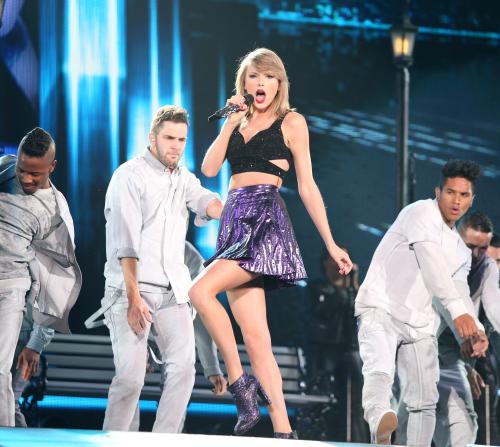 【画像・写真】歌姫テイラー・スウィフト　東京Ｄで熱唱「ニッポンダイスキー」