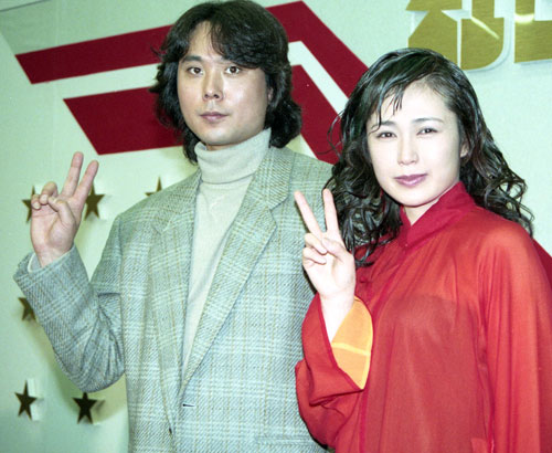 第４５回ＮＨＫ紅白歌合戦に出場した大内義昭さんと藤谷美和子