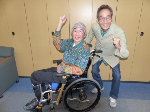 【画像・写真】ビリバン・菅原孝　車椅子で仕事復帰、６・16ステージ歌唱へ意欲