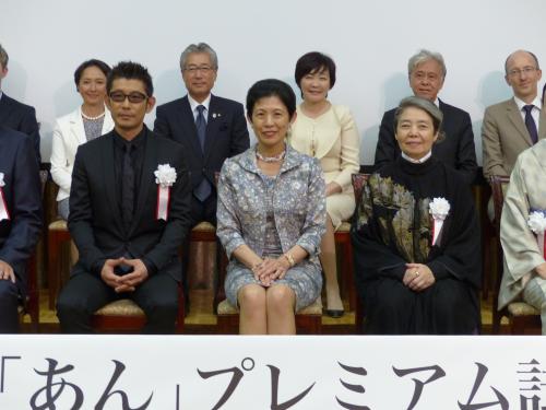 【画像・写真】樹木希林　カンヌで「“勘弁して”というくらい恥ずかしかった」