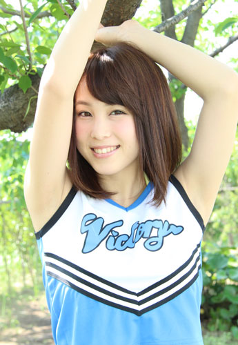 【画像・写真】犬童美乃梨　チアリーダー姿でＤＶＤをＰＲ「仕事に生きた」