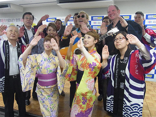 【画像・写真】嘉門達夫　道頓堀盆おどりギネス記録へ「一生懸命」の熱唱誓う