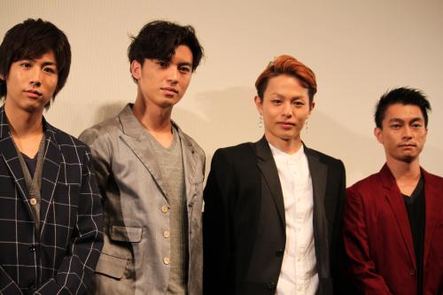 「Ｄステ映画祭」舞台あいさつ出席した（左から）池岡亮介、荒井敦史、荒木宏文、遠藤雄弥