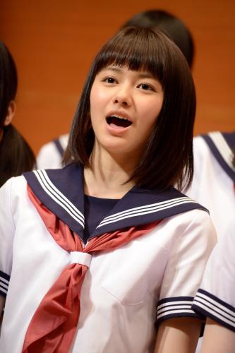 初主演映画「桜ノ雨」で合唱部の女子高生を演じる山本舞香