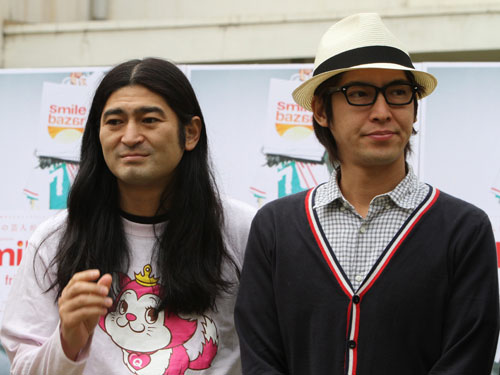 離婚していたことがわかった「ハイキングウォーキング」の松田洋昌（右）。左は相方の鈴木Ｑ太郎
