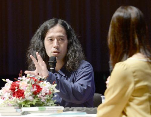 【画像・写真】ピース又吉　愛する太宰語る、荻窪のアパート「碧雲荘」撤去危機で