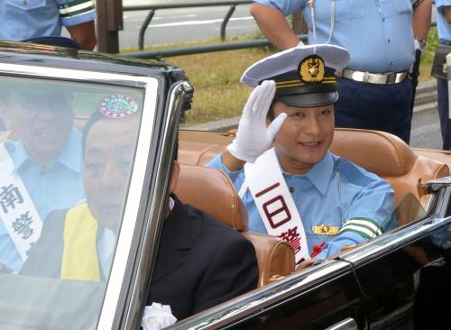 【画像・写真】愛之助が大阪府警南署一日署長　制服姿に「引き締まる」