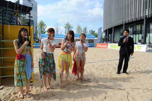 【画像・写真】「チャオ ベッラ チンクエッティ」ビーチバレー会場で「最高」ライブ