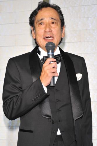 【画像・写真】マイコラス妻　美しすぎる花嫁姿再現　夫去就は「どこに行くのか…」