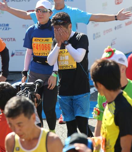 【画像・写真】清水健アナ　亡き妻にささぐ涙の大阪マラソン完走