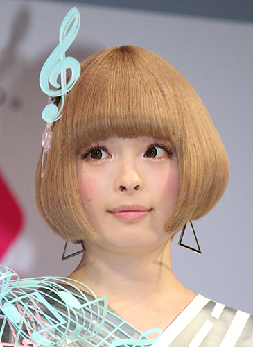 【画像・写真】きゃりー函館公演　荒天で開演遅れ「急いで向かっております」