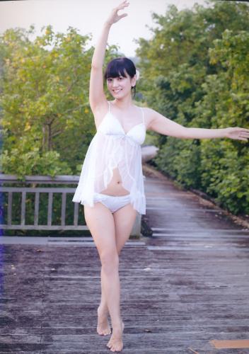 【画像・写真】脊山麻理子アナ　砂浜でドッキリ「水着に着替えちゃおうかな」