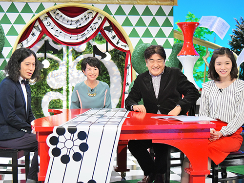 ＭＢＳ「１万人の第九」特番に出演する（左から）又吉直樹、阿川佐和子、佐渡裕氏、松岡茉優