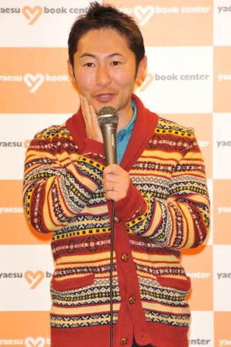 【画像・写真】なべおさみ　著書イベントで交流あった野坂昭如さん、安藤昇さん悼む
