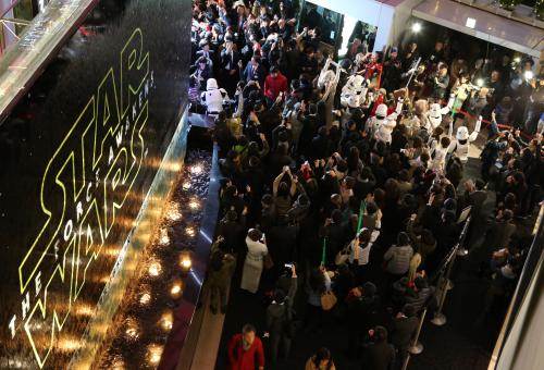 【画像・写真】ゴジラ、巨人の樋口監督もＳＷ最新作絶賛「あまりにも衝撃的で動揺」