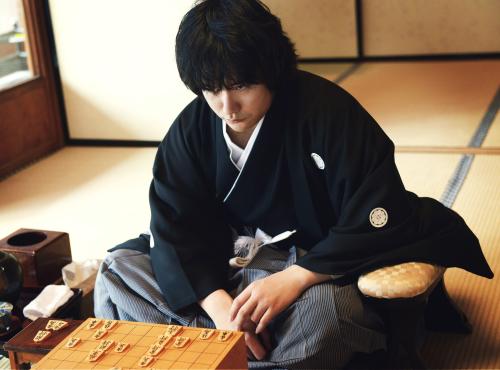映画「聖の青春」で実在の天才棋士・村山聖さんを演じる松山ケンイチ