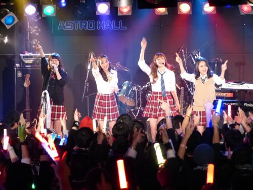 【画像・写真】現役ＪＫ４人組バンド「ルリアン」初ワンマン熱唱　全員モデル経験者