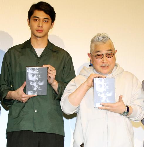 ＤＶＤ「ＧＯＮＩＮサーガ」発売イベントに出席した東出昌大（左）と石井隆監督