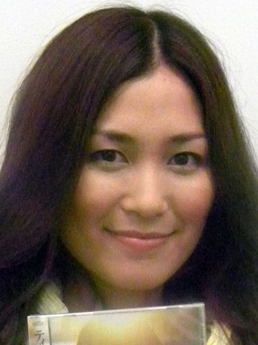 【画像・写真】楽天　レコ大新人賞ティーナ・カリーナが来場　5・17＆18オリ戦