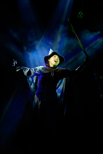 【画像・写真】日本ハム、２４日ロッテ戦“始球式”に「ウィキッド」の魔女登場！