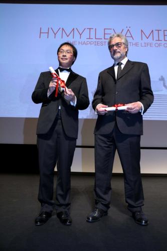 第６９回カンヌ国際映画祭「ある視点」部門で審査員賞を受賞した深田晃司監督（左）（ｃ）Ｋａｚｕｋｏ　　Ｗａｋａｙａｍａ