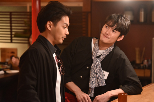 「ゆとりですがなにか」に出演する岡田将生（右）と柳楽優弥（C）日本テレビ