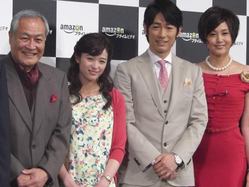 Ａｍａｚｏｎ社の日本オリジナル映像作品発表会見に出席した（左から）小野武彦、清野菜名、ディーン・フジオカ、藤原紀香