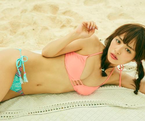 【画像・写真】内田理央の“可愛い”が詰まってます！デジタル写真集で水着姿