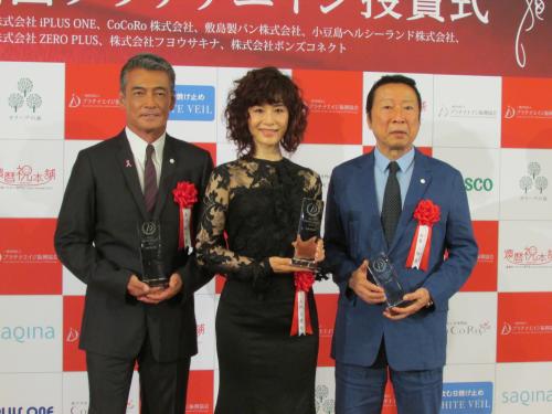 【画像・写真】渡辺裕之　プラチナエイジ授賞「３０年前と体形変わらない」