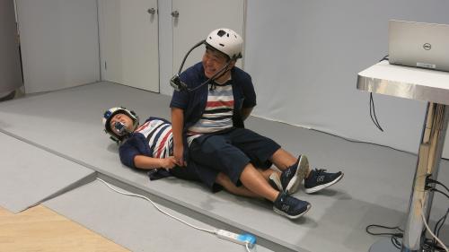 【画像・写真】ザ・たっち　お化け屋敷の「ビビリ度」そろって“迷子の子供級”