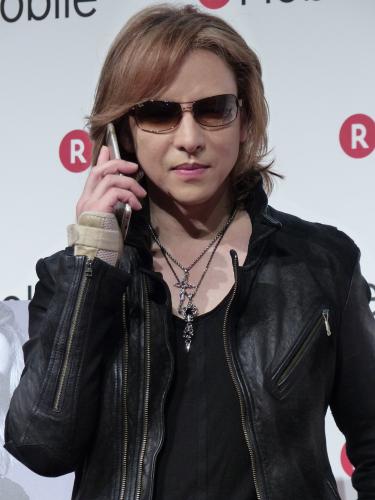 【画像・写真】ＹＯＳＨＩＫＩ　ＳＭＡＰ再結成へエール「皆さんは生きてますから」