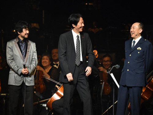 「相棒コンサート―響―」の東京公演に出演した（左から）指揮の池頼広氏、川原和久、小野了