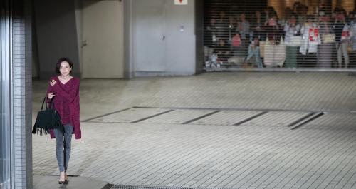 【画像・写真】ベッキー　ラジオ新番組前に報道陣対応、川谷新恋人の質問答えず