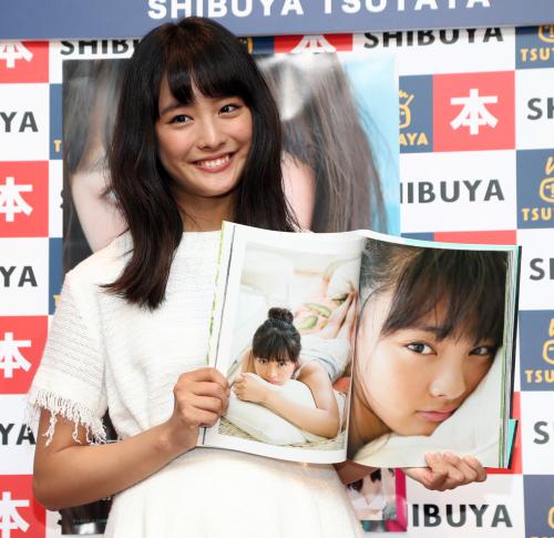 【画像・写真】大友花恋１７歳　サプライズのケーキに大喜びも「大人の女性に…」
