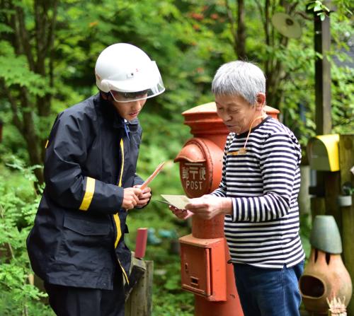 【画像・写真】漂流ポスト設置から２年半…林部智史　被災地で鎮魂の「あいたい」