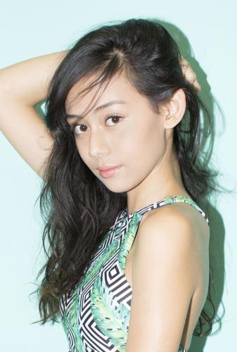 【画像・写真】小林サラ　アルマーニがほれた１５歳！モデル歴１１カ月で感激対面
