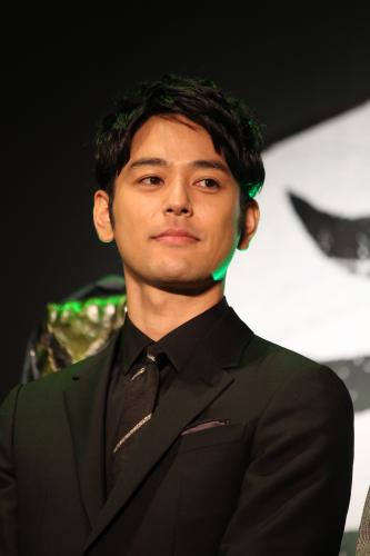 【画像・写真】“カエル男”正体は妻夫木聡　ジャパンプレミアで本人サプライズ登場