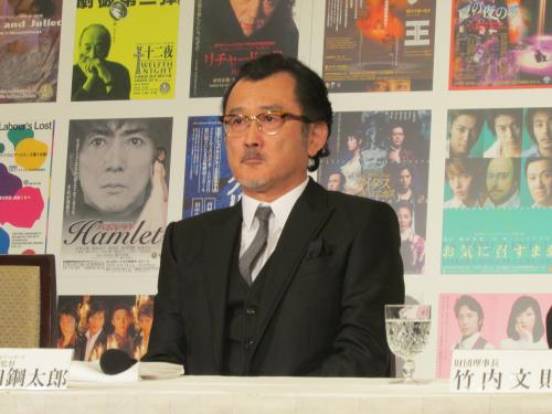 「彩の国シェイクスピア・シリーズ」２代目芸術監督に就任し、会見に臨んだ吉田鋼太郎