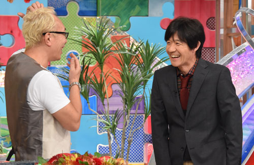 「１億人の大質問！？笑ってコラえて！」で約２０年ぶりに共演する内村光良（右）と所ジョージ（Ｃ）日本テレビ