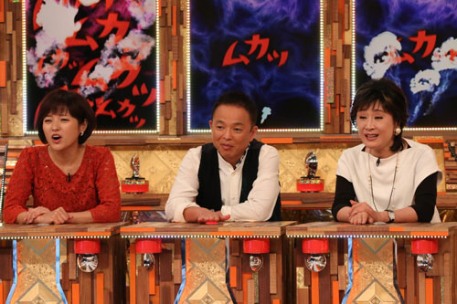 「痛快ＴＶ　スカッとジャパン２時間ＳＰ」に出演する（左から）三田寛子、恵俊彰、小林幸子（Ｃ）フジテレビ