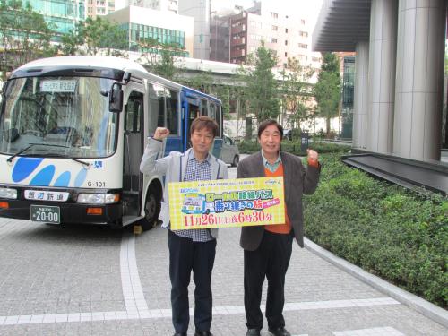 「ローカル路線バス　乗り継ぎの旅」特別編の会見を行った太川陽介（左）と蛭子能収