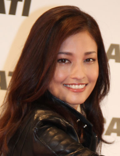 【画像・写真】黒木メイサ、第２子妊娠を報告「まもなく安定期」パパ赤西仁も「ＩＩＮＥ」