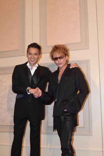 ディナーショーで２２年ぶり共演の元光ＧＥＮＪＩ・大沢樹生（左）と諸星和己