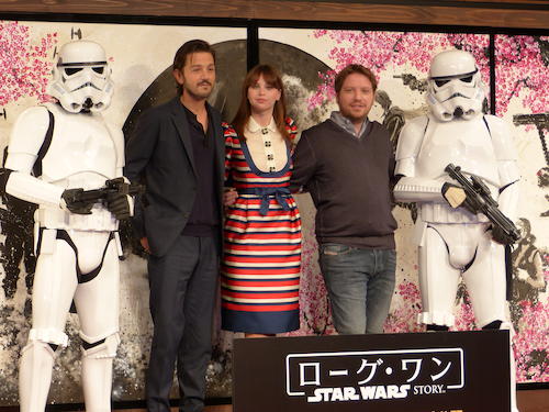 【画像・写真】ＳＷ最新作は黒澤映画ほうふつ！？エドワーズ監督らが来日会見