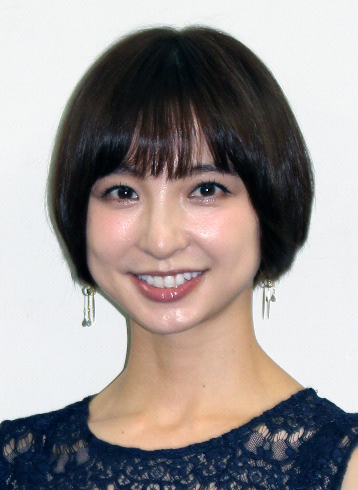 【悲報】篠田麻里子　離婚を発表 ！！！！！！！！