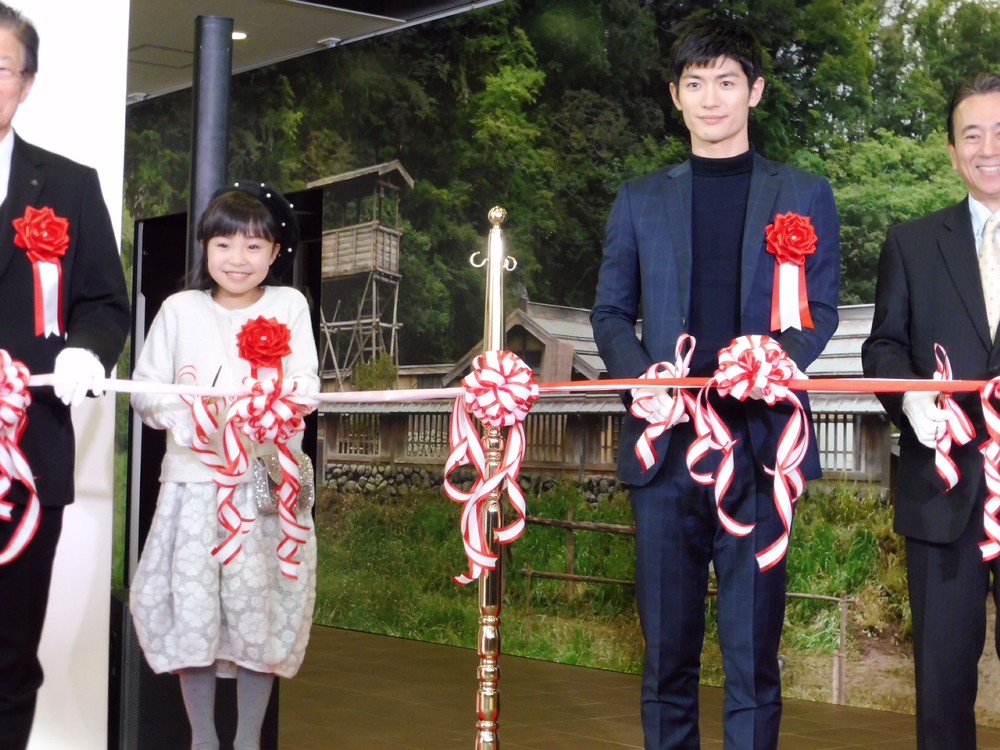 【画像・写真】「おんな城主 直虎」大河ドラマ館オープン　春馬＆“おとわ”新井美羽が登場