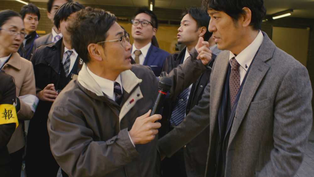 １４年ぶりにドラマで共演したココリコの遠藤章造（左）と田中直樹