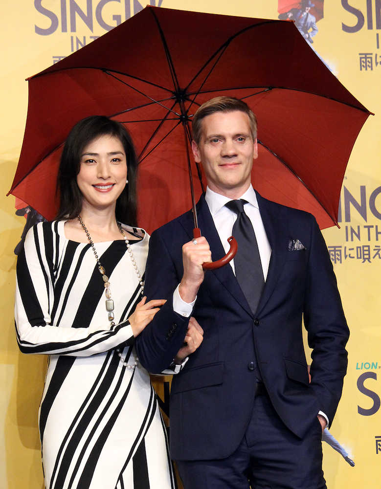 【画像・写真】天海祐希　“最強ダンサー”を大絶賛「指先からビーム出てる」